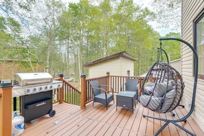 Terrace/patio - 5BR Villa Rose Near Tobyhanna State Park (Tobyhanna)