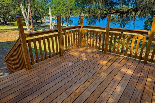 Cozy 1-bedroom lake front cabin in the quaint town of Keystone Heights, FL