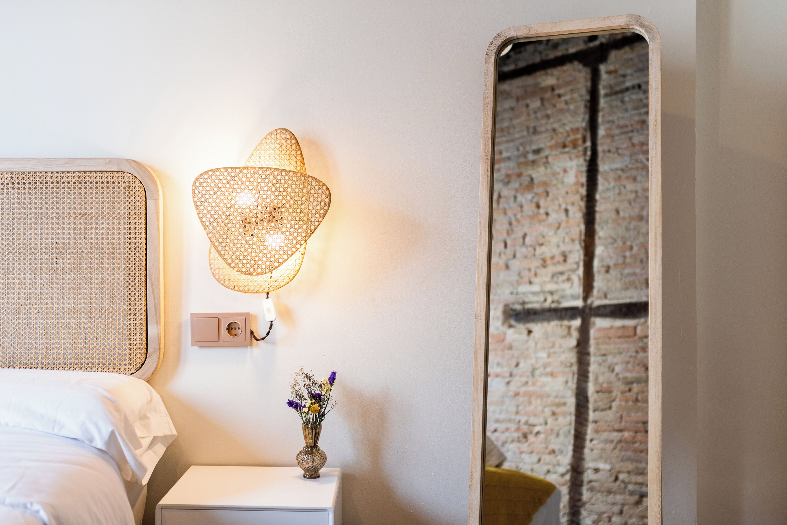 1 slaapkamer, een strijkplank/strijkijzer, internet, beddengoed