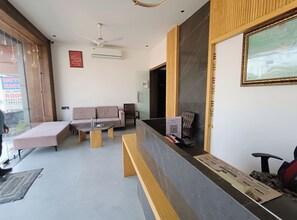 Reception - Hotel Riddhi Shree (Ujjain)