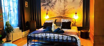 Bleu Chic et Cosy - Charming room in a castle with pool & spa