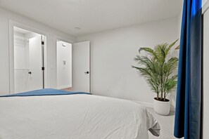 2 slaapkamers, een strijkplank/strijkijzer, wifi, beddengoed