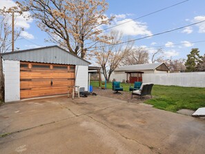 Terrace/patio - Cozy SLC Haven Near Downtown (Salt Lake City)