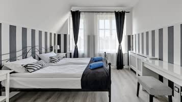 Cortinas blackout, tabla de planchar con plancha y wifi gratis