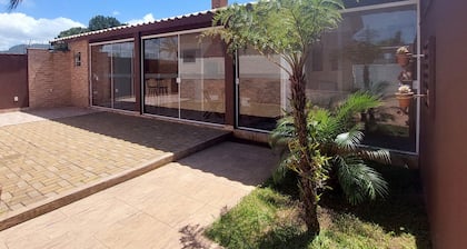 Canto do Cruz - Ilha Comprida, Fully equipped house with air conditioning and barbecue.