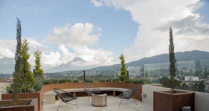 FIRA LUMIÈRE | Exclusive and comfortable apartment near Interplaza