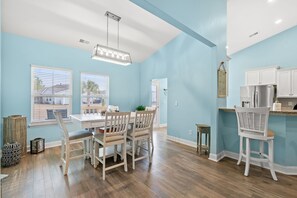 Dining - Bright 3BR Legends Golf Resort near Beach (Myrtle Beach)