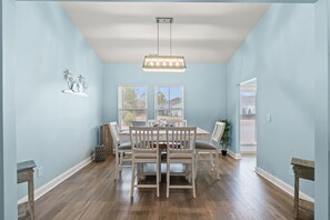 Dining - Bright 3BR Legends Golf Resort near Beach (Myrtle Beach)