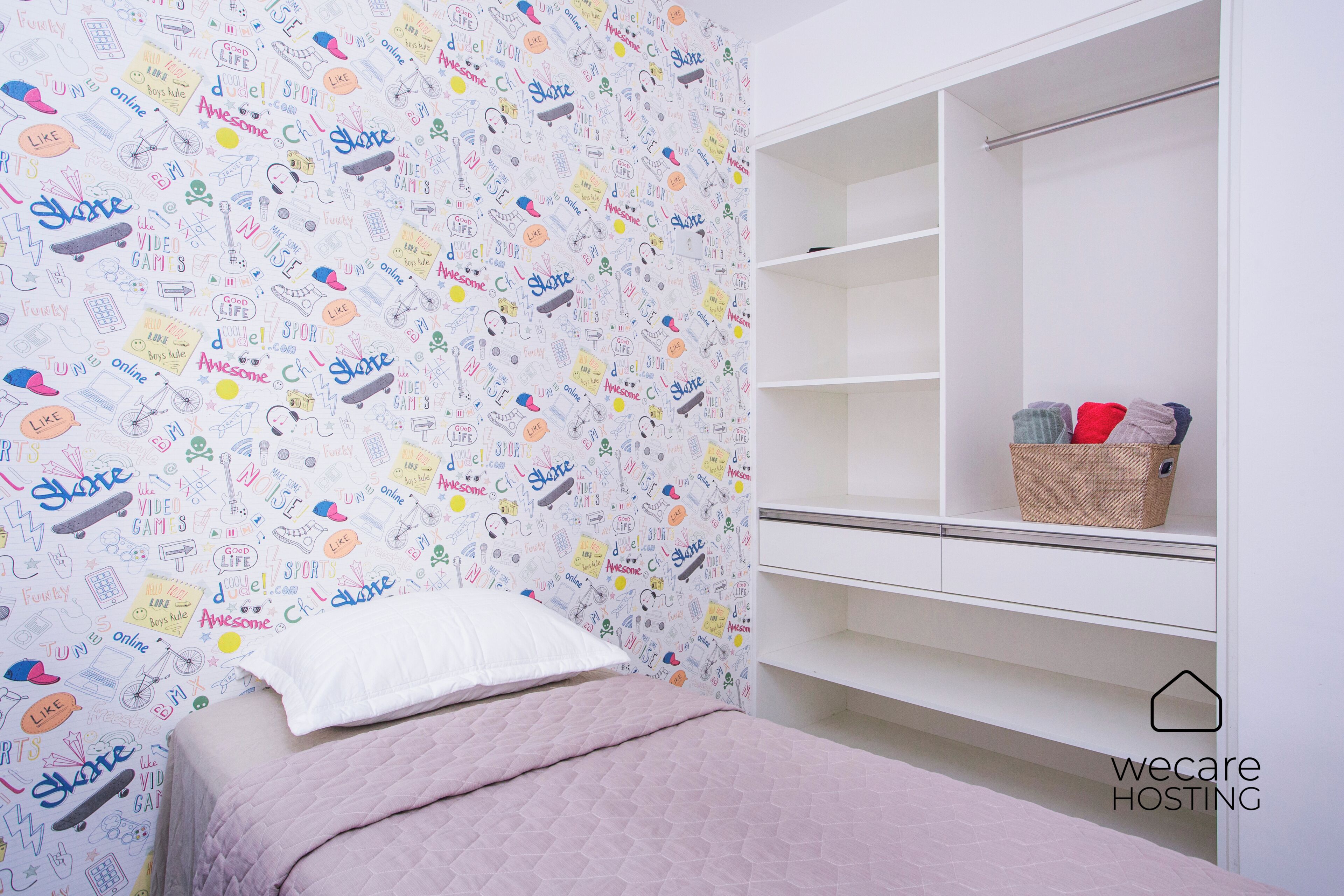 House, Garden View | Blackout drapes, iron/ironing board, free WiFi