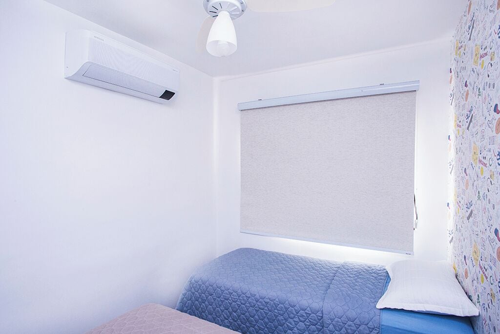 Casa, vista para o jardim | Cortinas blackout, ferros/tábuas de passar roupa, Wi-Fi de cortesia