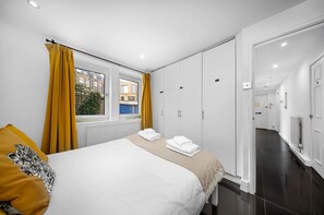 Unclassified image, 5 of 40, button - Chic Arlington Home | Walk to Angel & King’s Cross (Greater London)