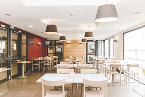Dining - T2 au cœur du centre-ville ! Wifi + TV (Quimper)