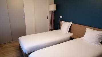 1 chambre, fer et planche Ă repasser, Wi-Fi gratuit, draps fournis