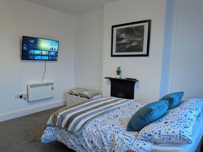 1 bedroom, WiFi - Digby house flat 2 (West Mersea)