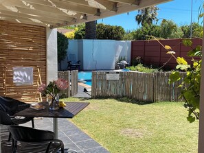 Apartment, 2 Bedrooms, Garden View | Outdoor dining - 2stay-Aparments (Cape Town)