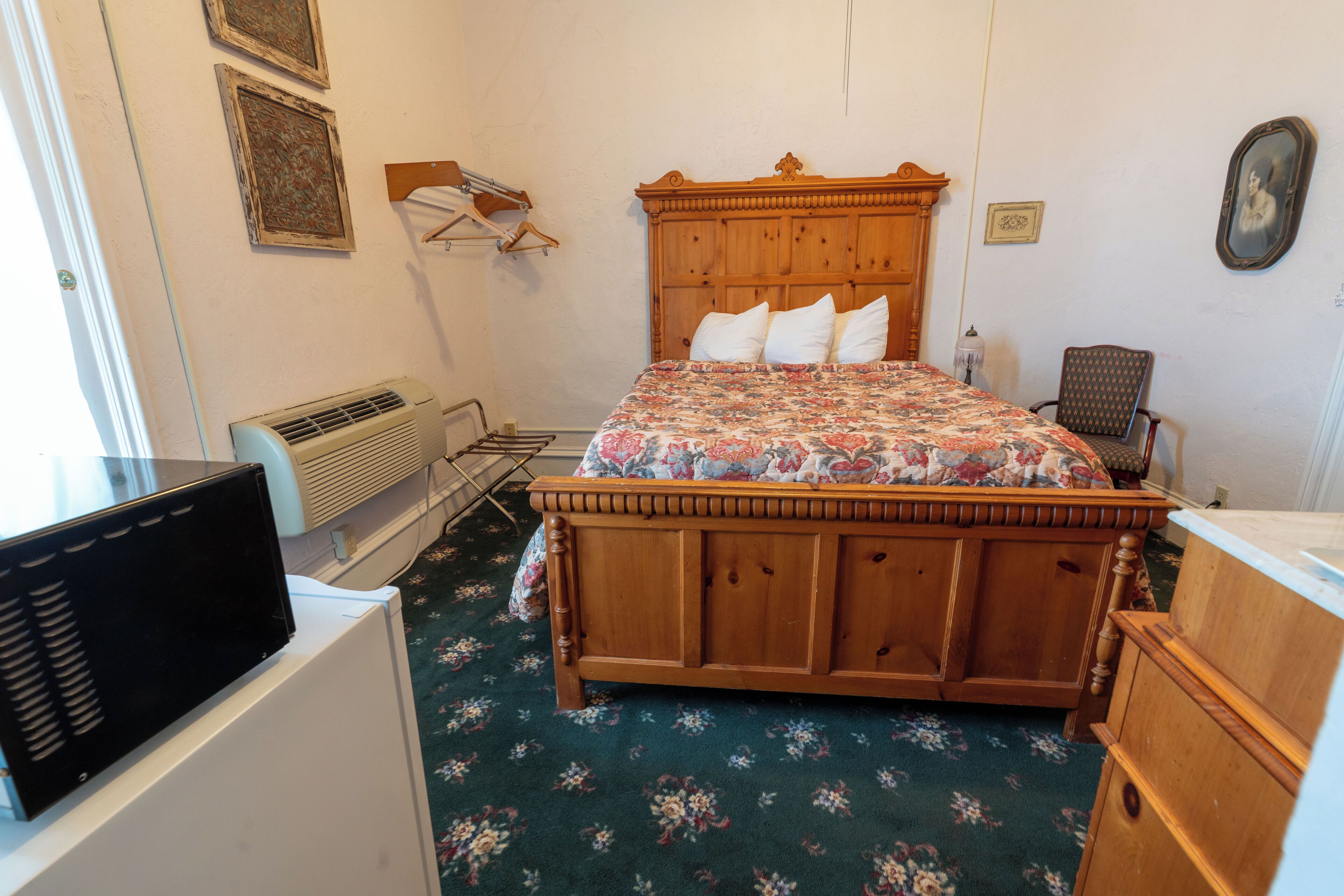 Single Room, Multiple Beds, Non Smoking | Blackout drapes, free WiFi