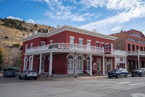 Exterior - Jackson House  (Eureka)