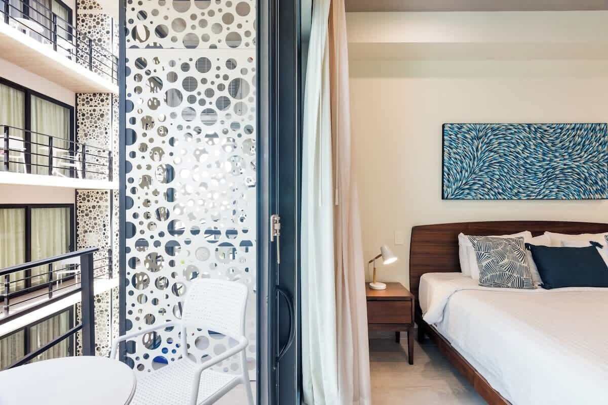 アイロン / アイロン台、旅行用ベビーベッド、WiFi、ベッドシーツ