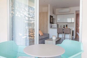 Dining - Stylish Penthouse w Private Rooftop Pool and Terrace (Playa del Carmen)