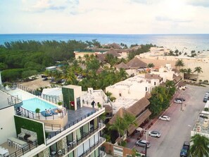 Exterior - Rooftop Pool Studio 200m to Beach Getaway (Playa del Carmen)
