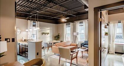 Industrial Chic Loft Near OSU & Short North with King Beds, Walkable Stay