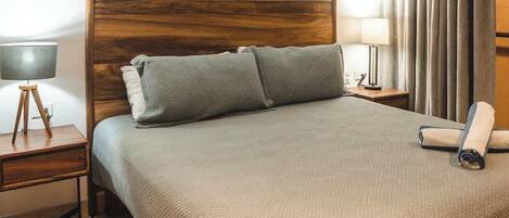 Iron/ironing board, travel cot, WiFi, bed sheets