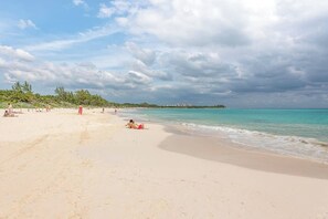 Beach nearby - Stunning Ocean View Studio from your bed (Playa del Carmen)