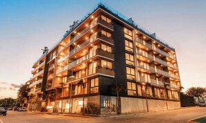 Exterior - Penthouse w/ Private Rooftop Pool Steps from 5th Ave (Playa del Carmen)