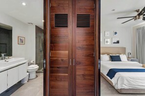 2 bedrooms, iron/ironing board, WiFi, bed sheets - Luxury Condo w Pool & Rooftop, Steps from 5th Ave (Playa del Carmen)