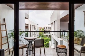 Interior - Stylish Condo w Rooftop Pools and Ocean Views (Playa del Carmen)