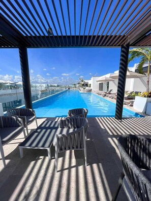 Pool - Serenada 2Br Exclusive Rooftop (Playa del Carmen)