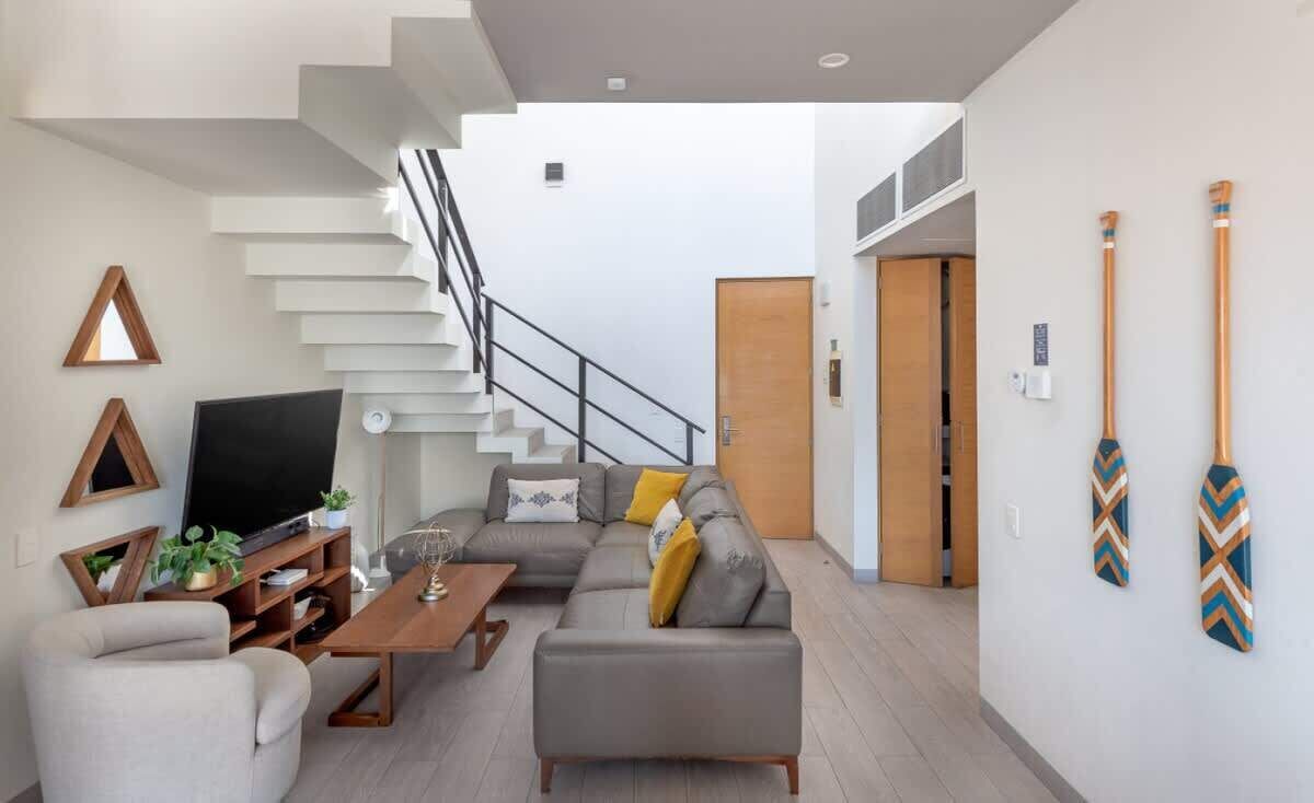 テレビ、書斎 / ワークスペース