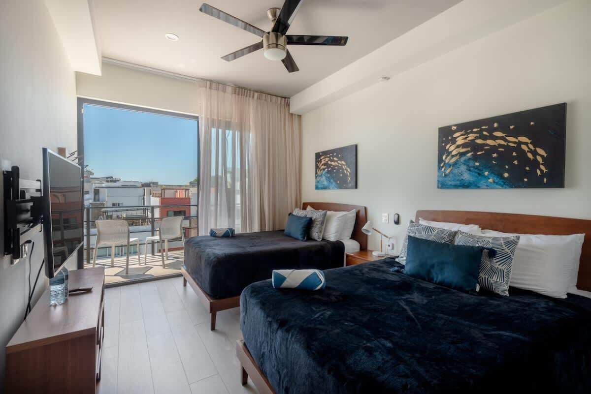 アイロン / アイロン台、旅行用ベビーベッド、WiFi、ベッドシーツ