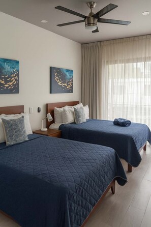 Iron/ironing board, travel cot, WiFi, bed sheets - Oceanview Condo w/ Rooftop Pool & 5th Ave Access (Playa del Carmen)