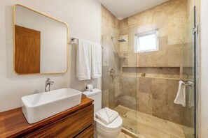 Shower - Beautiful 3BD House in Playacar (Playa del Carmen)