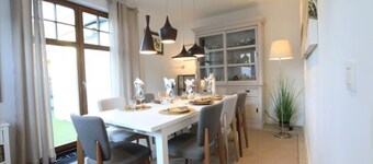 Le Pigeonnier is ideally located 400m from the beach and 200m from the shops.