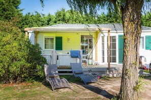 Terrace/patio - CampingSpa - Privilège 2 – 4p  (5) (La Couarde-sur-Mer)