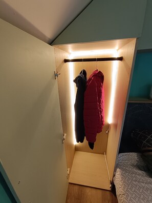 Fer et planche à repasser, Wi-Fi, draps fournis