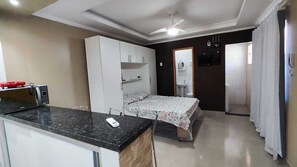 1 bedroom, iron/ironing board, WiFi, bed sheets - Complete Studio 3 (Rio das Ostras)