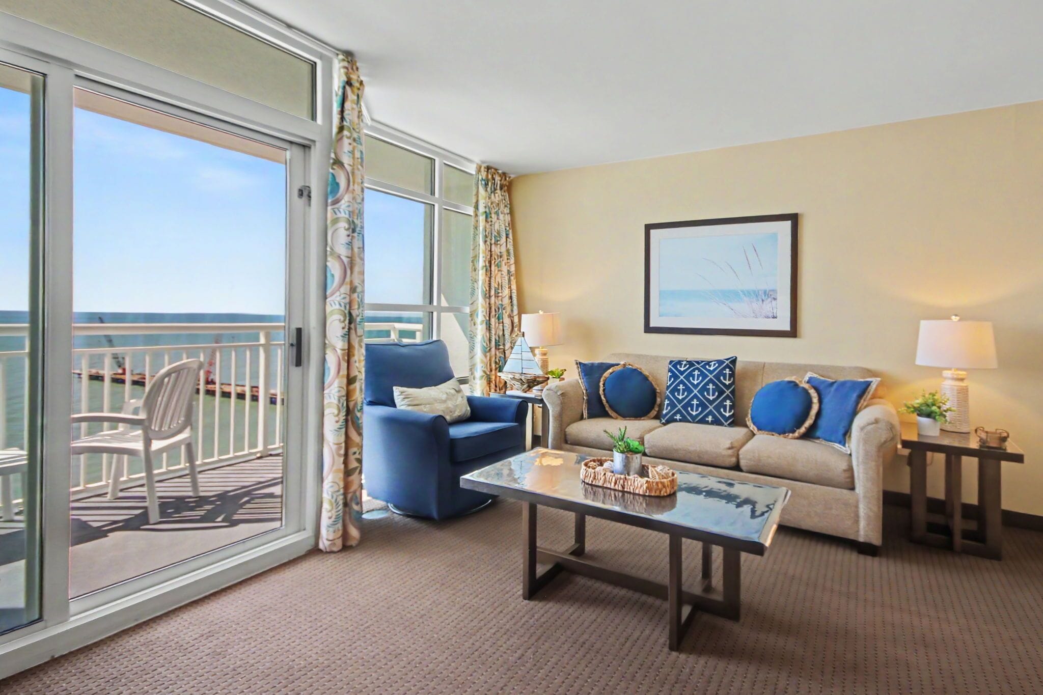 Apartment, Multiple Beds, Ocean View (Oceanfront 1 Bedroom Suite) | Living area