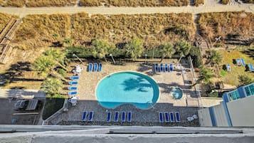 Room, 1 King Bed, Ocean View (Oceanfront King Efficiency) | Pool | 2 outdoor pools, open 9:00 AM to 11:00 PM, sun loungers