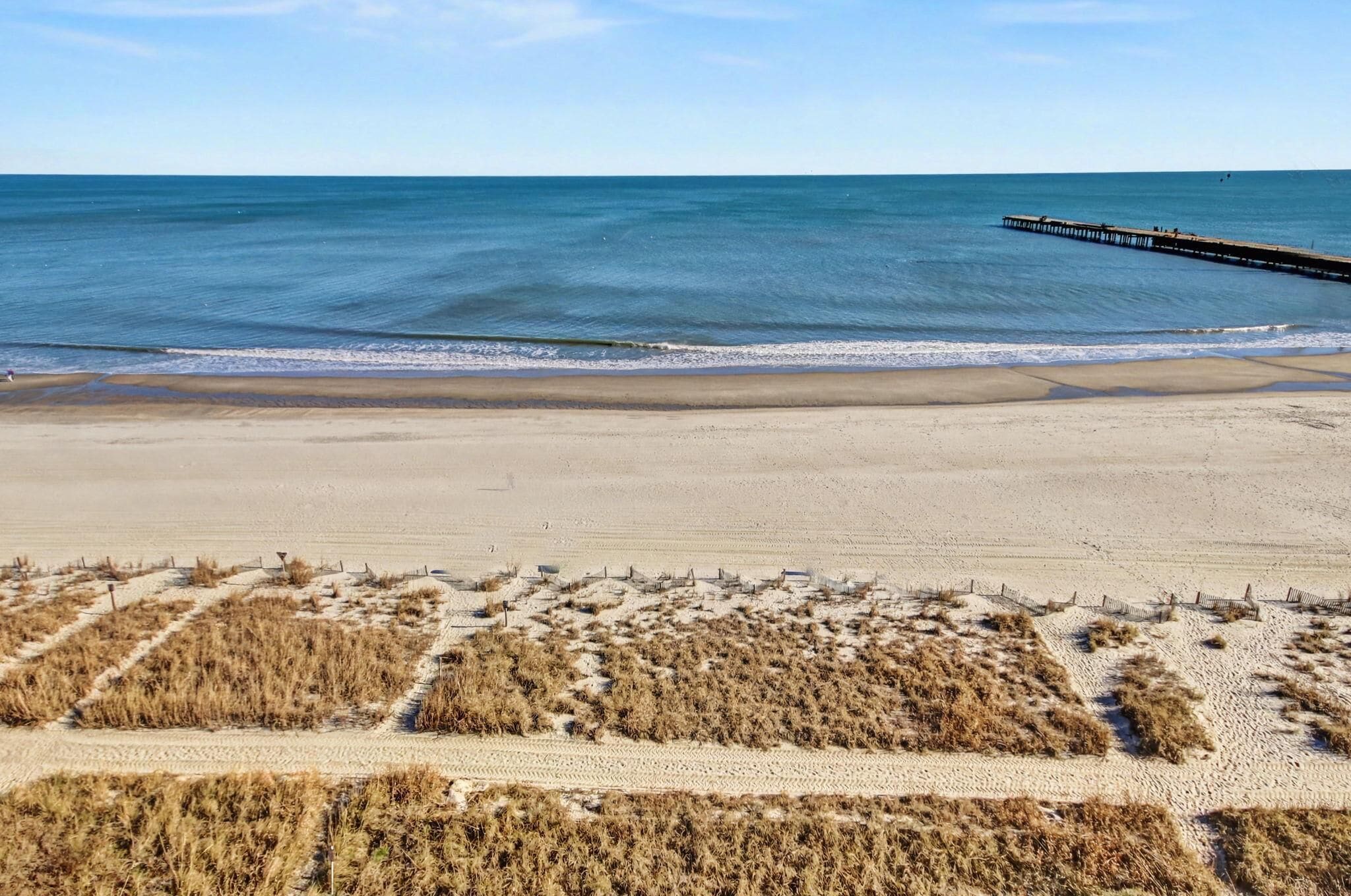 Habitación, 1 cama de matrimonio grande, vistas al mar (Oceanfront King Standard Room) | Playa | Ubicación a pie de playa