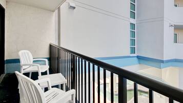 Room, 1 King Bed, Resort View (Resort View King Standard Room) | Balcony view