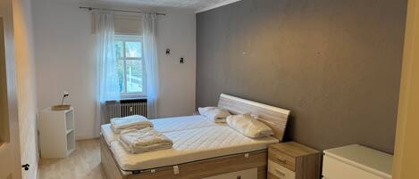 3 Schlafzimmer, Bügeleisen/Bügelbrett, WLAN