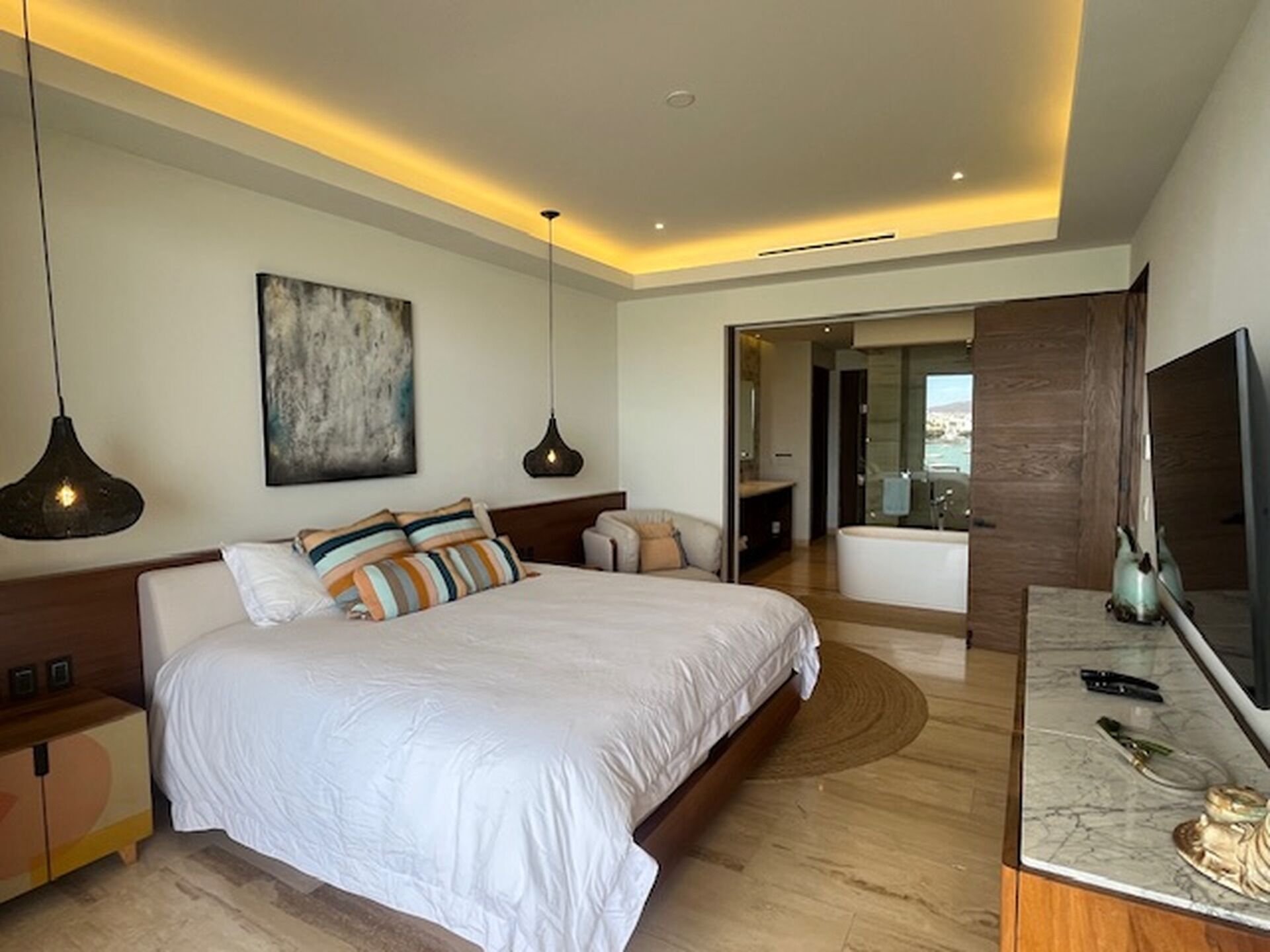 Ferros/tábuas de passar roupa, Wi-Fi, roupa de cama