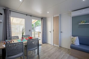 Dining - CampingSpa - Confort 3 TV - 6p (18) (La Couarde-sur-Mer)