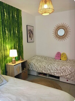 1 bedroom, iron/ironing board, Internet, bed sheets - T2 near station and city center, fully equipped, wifi and air conditioning, 40 m2 (Perpignan)