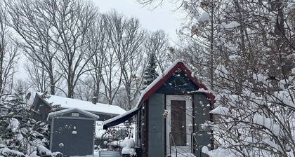 The Bumbleshack Creekside Tiny House in an Old Forest of Tuckasegee, NC