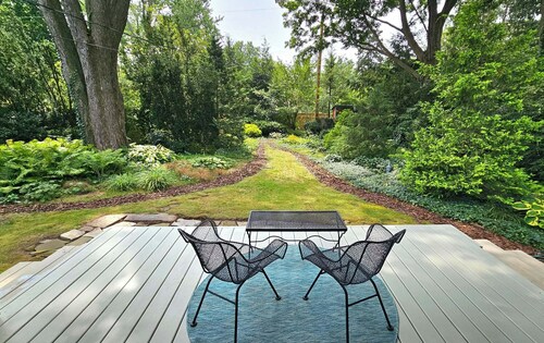 Quiet and Cozy 4 Bed, 3 Bedroom, 2 Full Bathroom Home in Ann Arbor