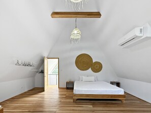 2 bedrooms, desk, free WiFi, bed sheets - Crystal Jungle Villa - Brand new with AC, Laundry, Wifi (Puerto Viejo de Talamanca)